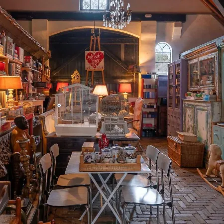 Op Bij Nicole Putten