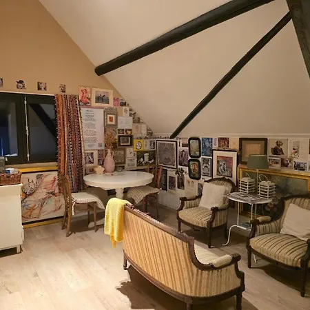 Op Bij Nicole Alloggio in famiglia Putten