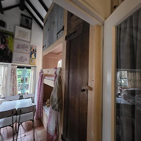 Op Bij Nicole Habitación en casa particular *