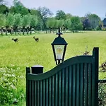 Op Bij Nicole Homestay Putten