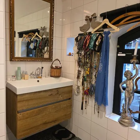 Op Bij Nicole פוטן